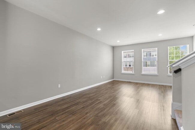 Photo - 7980 Patterson Wy