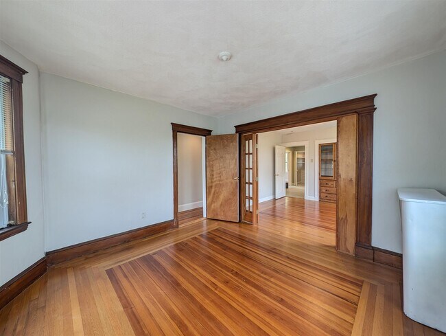 Photo - 16 Montgomery St Unit 3