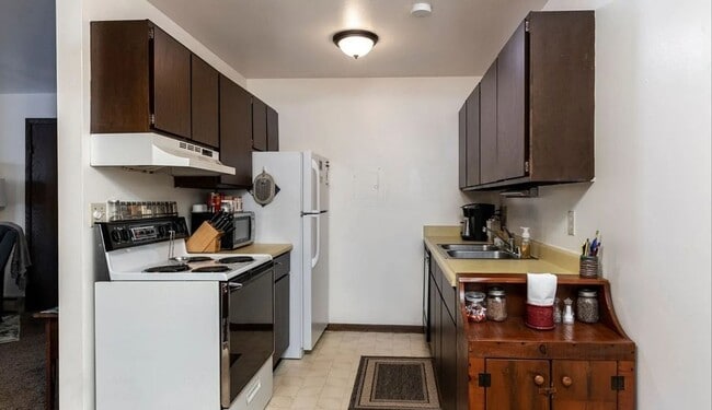 WESTVIEW II APARTMENTS