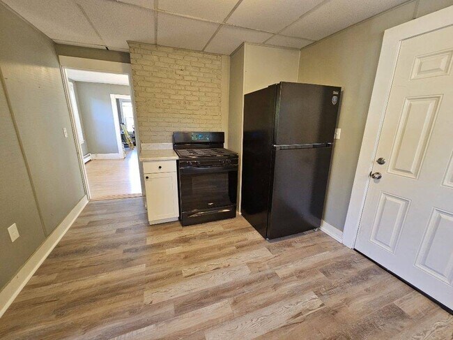 Photo - 92 Peirce St. Unit 2nd Flr