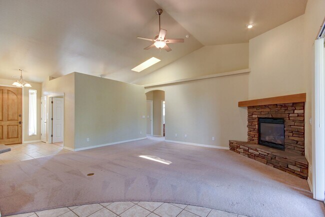 Photo - Yavapai Hills with 3 Car Garage