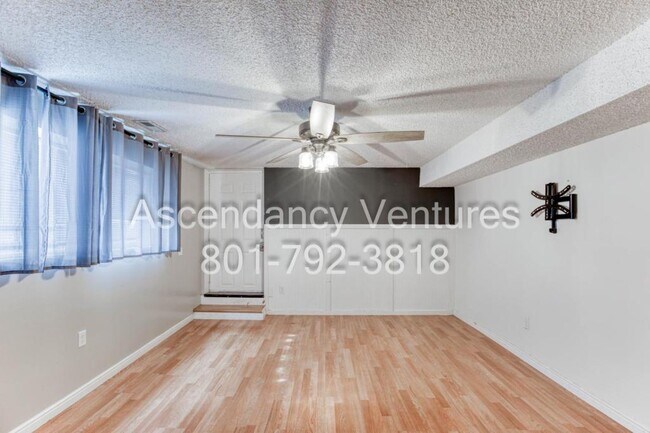 Photo - 1138 Vitt Dr