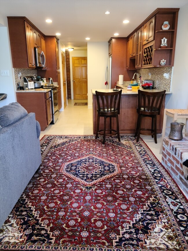 Photo - 361 Holmes Dr NW