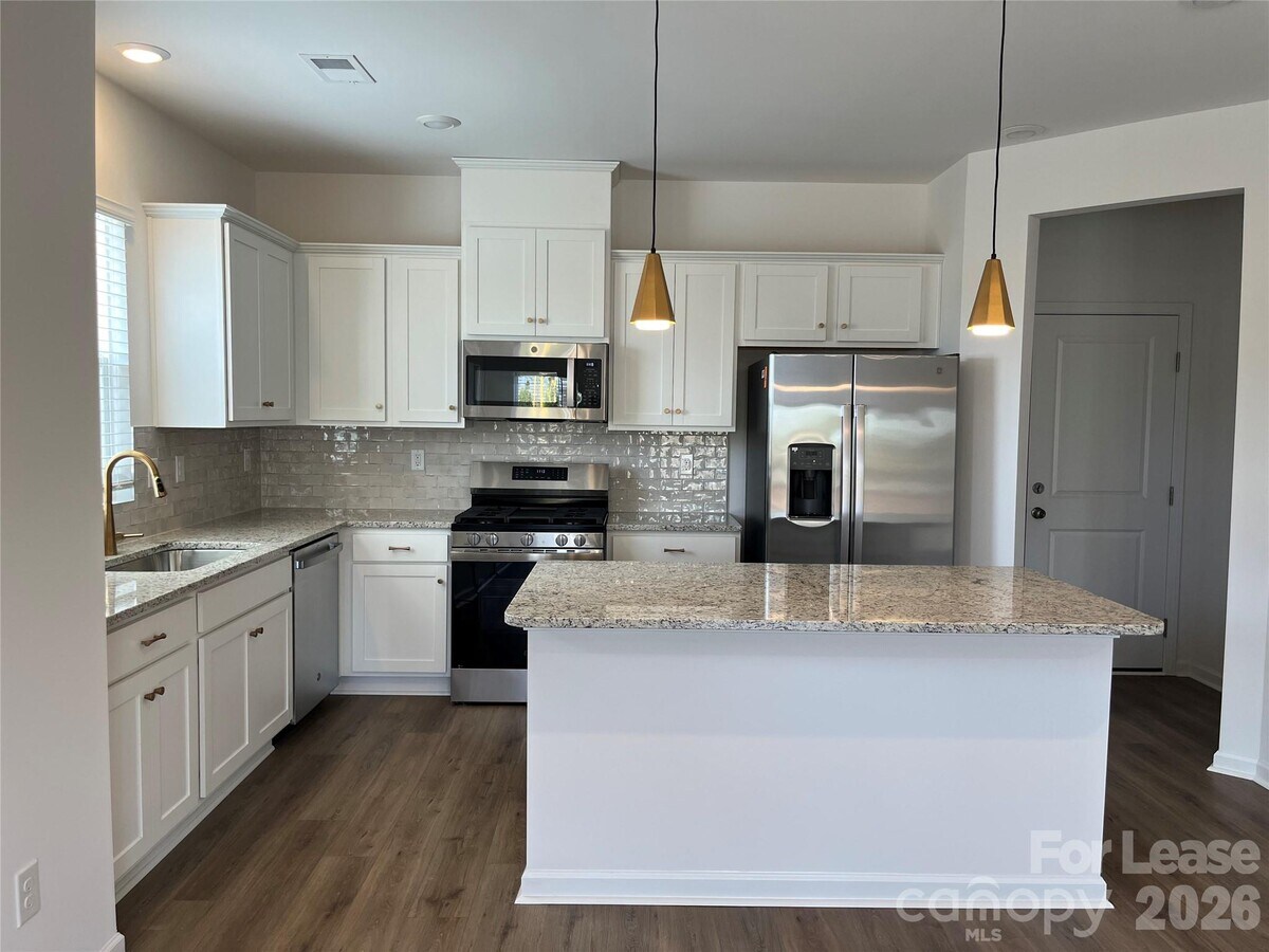 Photo - 1014 Overbrook Pl
