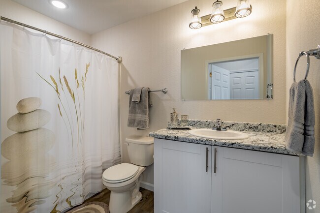 1HAB, 1BA - 548SF - Lakes at Lemmon Valley