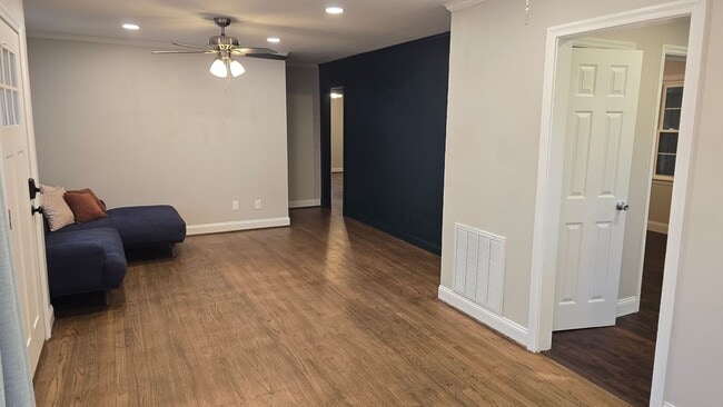 Photo - Kennan Terrace/Hyatt Park