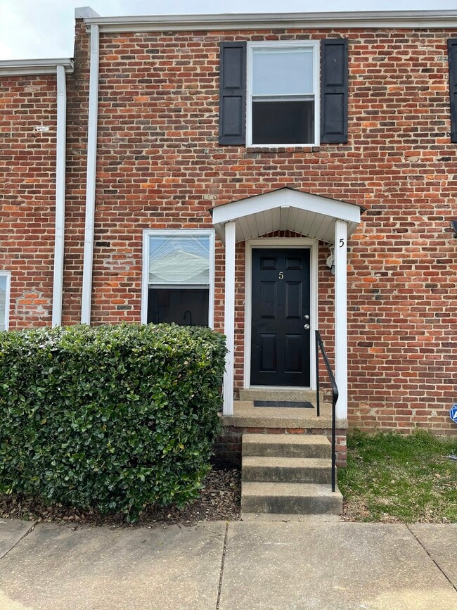 Building Photo - 3517 Briel St Unit 5