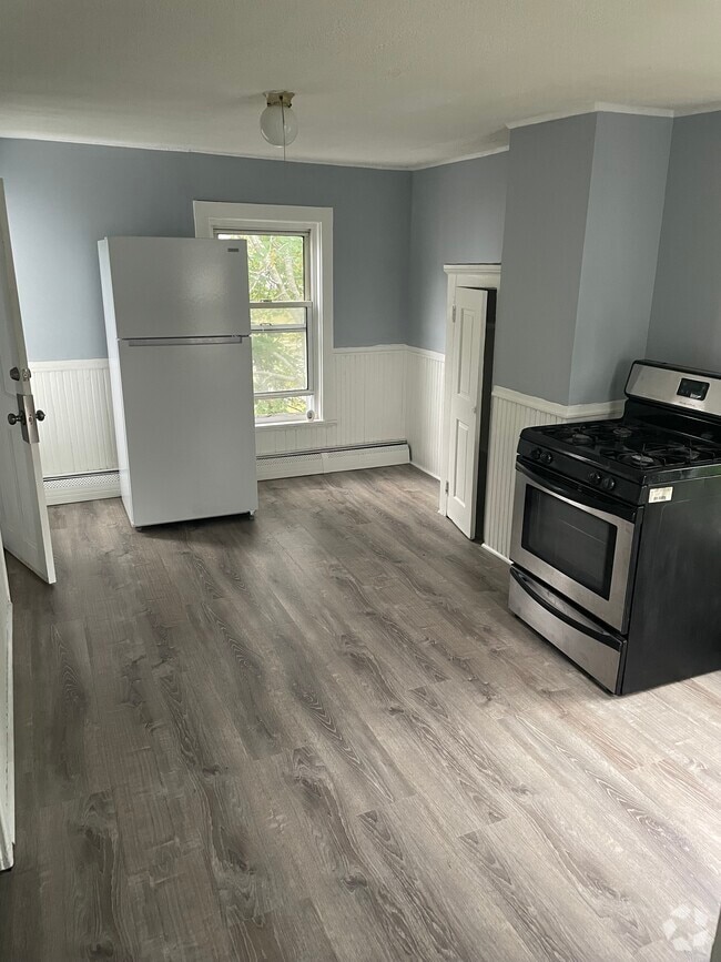 Building Photo - 8 Bagley St Unit 2 Rental