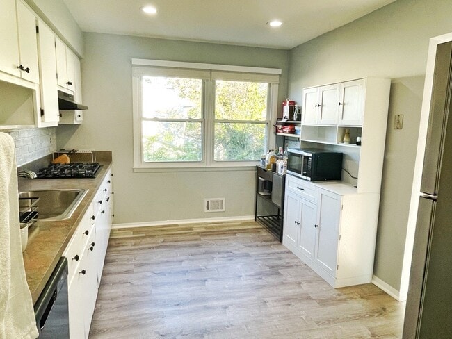 Photo - 57 Greenbrook Rd