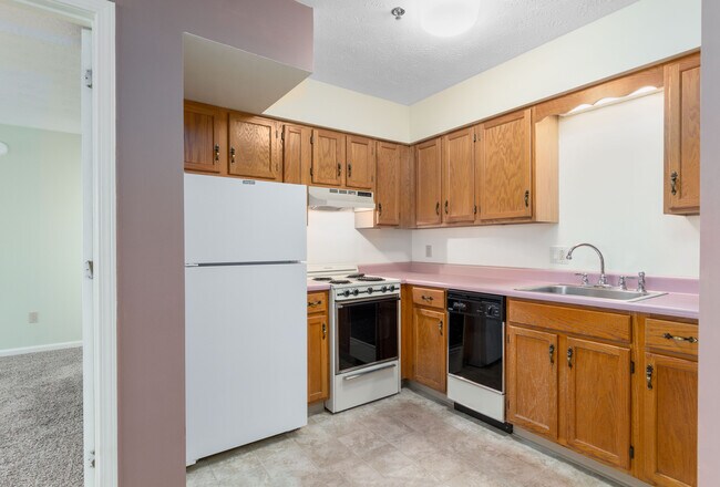 Photo - 10 Kellogg Rd Unit 239