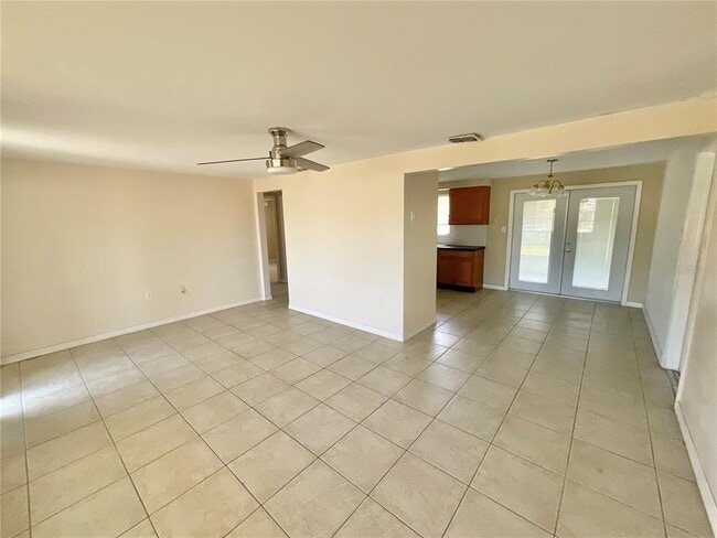 Photo - 3528 Latimer St