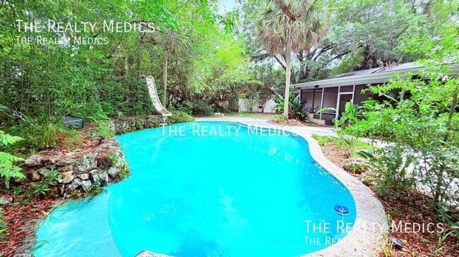 Photo - 909 Gazell Trail