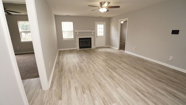 Photo - 103 Eastgate Dr