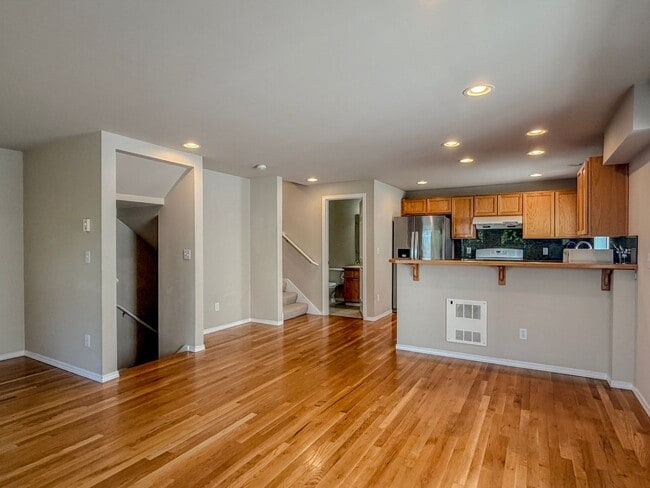 Photo - 3bd/2bth North Green Lake Townhome, $3,250/mo.