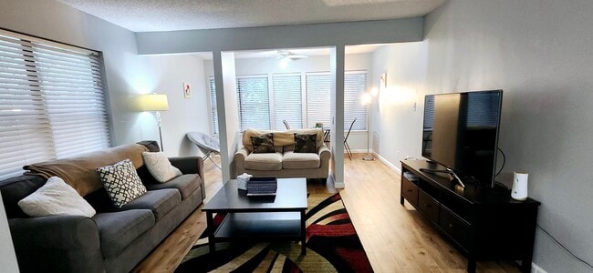 Photo - 1908 Huntingdon Chase