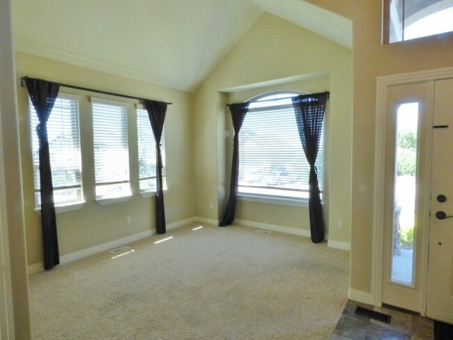 Photo - 15443 Falcon Ridge Dr