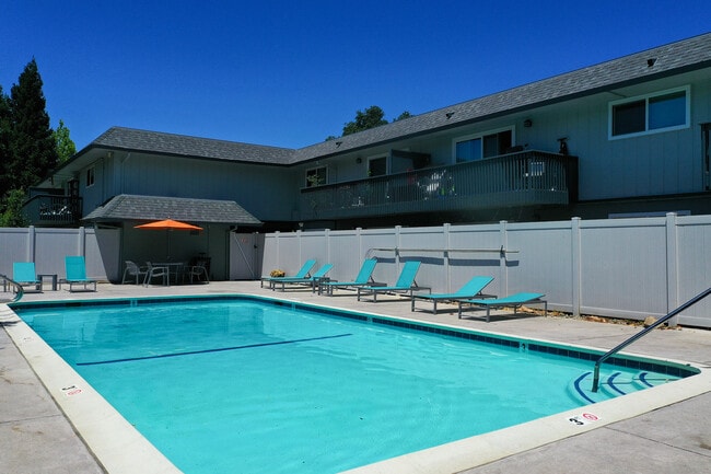 Building Photo - 998 Ignacio Blvd Unit 34 Rental
