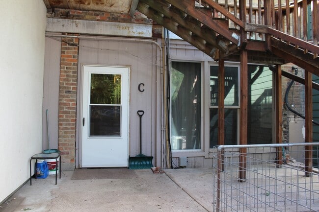 Building Photo - 720 Cooper Ave Rental