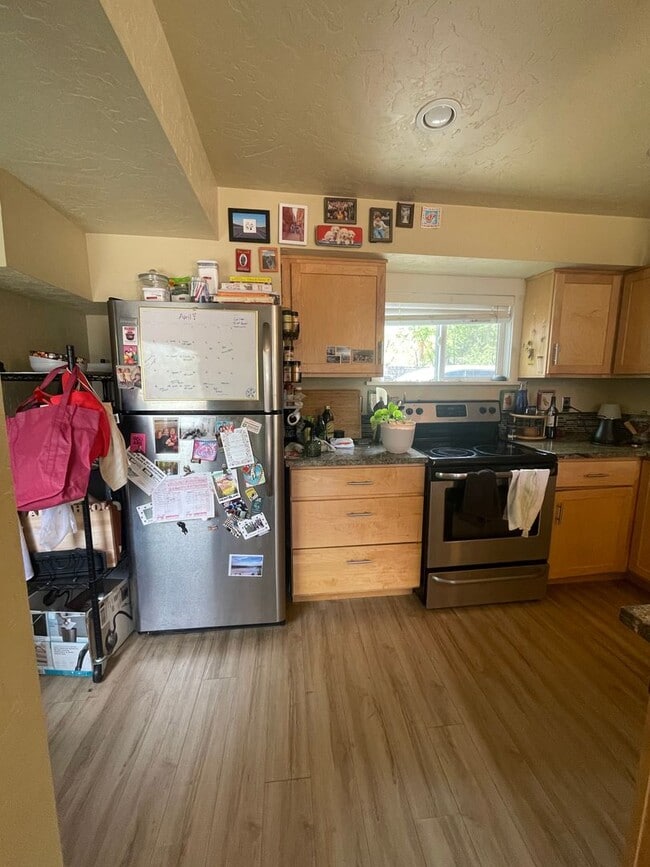 Photo - 129 N Sherwood St Unit Back (1/2)