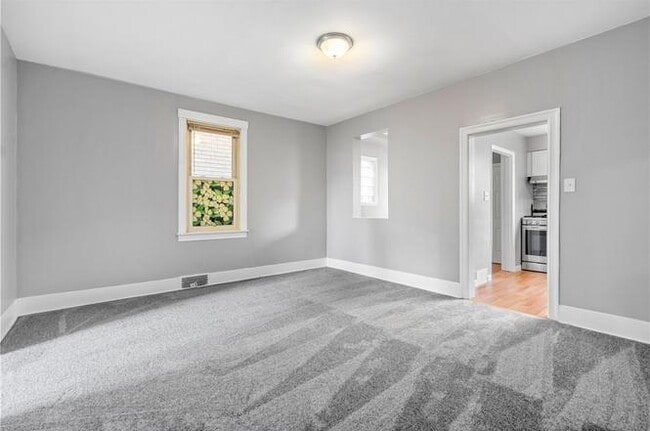 Photo - 814 Woodward Ave