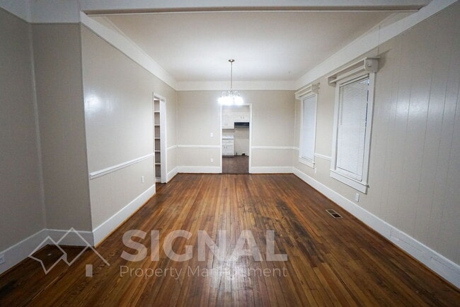 Photo - 1194 Birmingham St