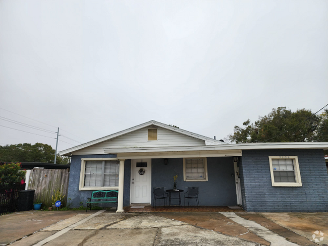 Building Photo - 3306 W St Conrad St Rental