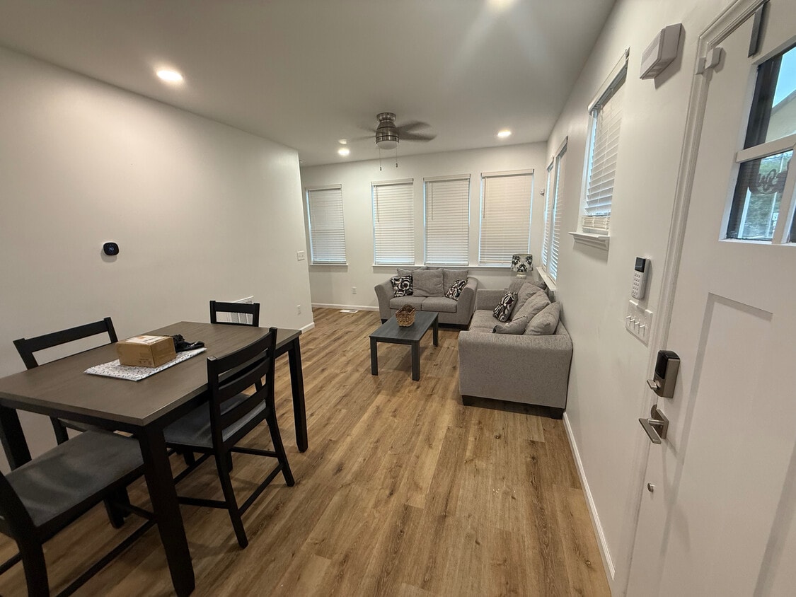 Room in Duplex on S Alston Ave - Room in Duplex on S Alston Ave