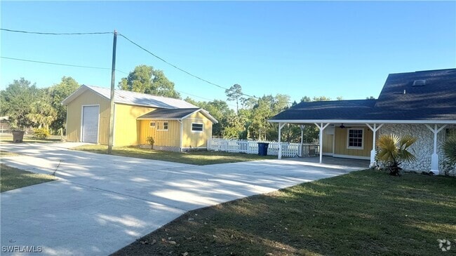 Building Photo - 15860 Cemetery Rd Rental