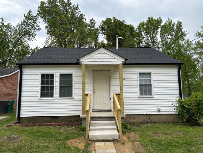 Building Photo - 2 BED, 1 BATH HOME LOCATED IN HIGH POINT
