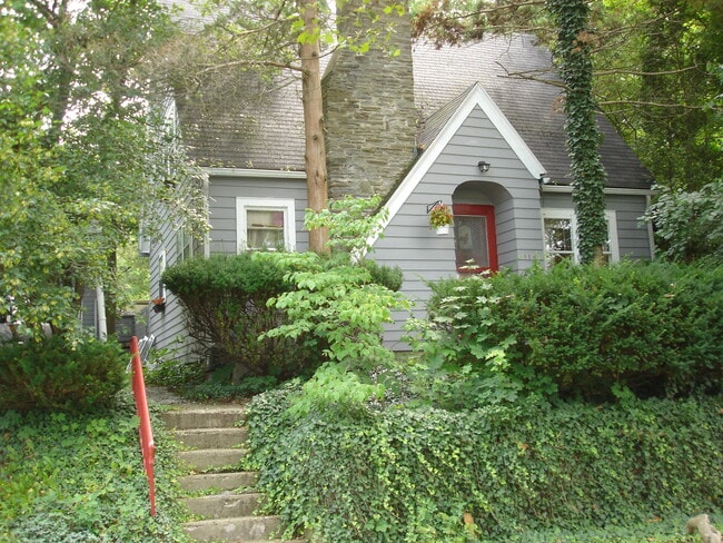 117 Linden Avenue - 117 Linden Ave Unit 1