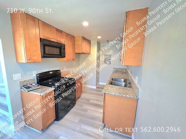 Photo - 710 W 90th St Apartment