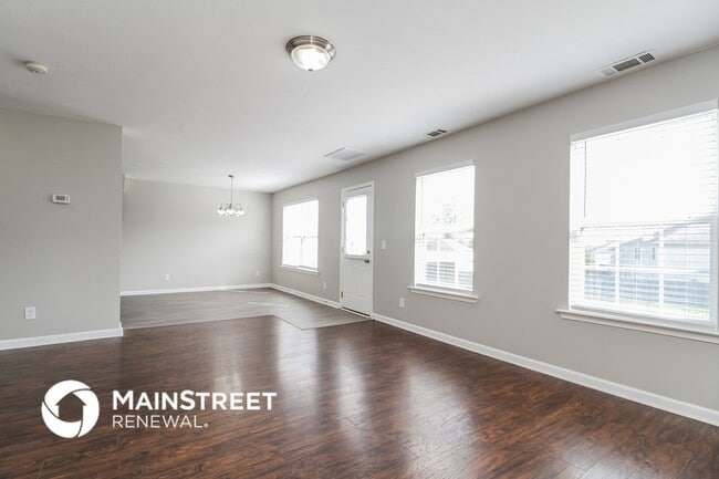 Photo - 675 Holland Ridge Dr