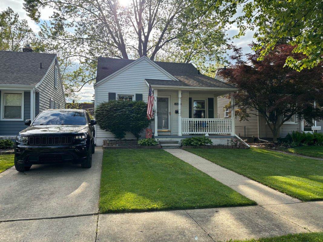 Photo - 15609 Norborne Ave Casa