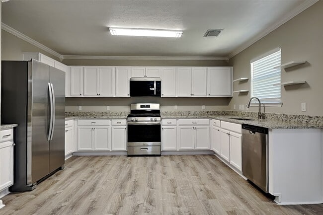 Photo - 15223 Keystone Bend Ln