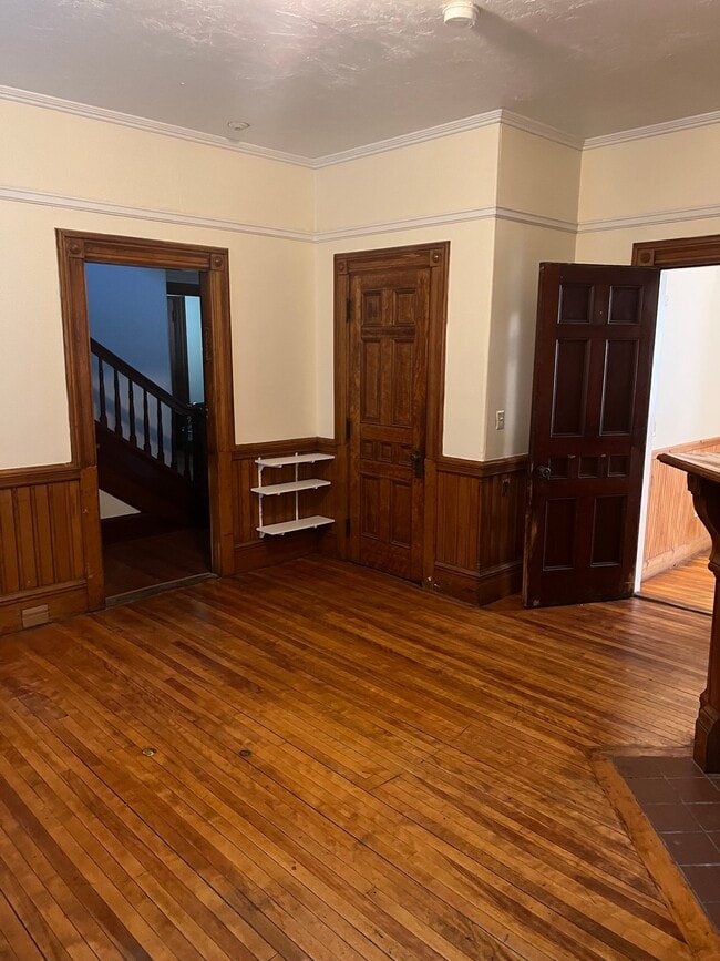 Photo - 14 Beacon St Unit 2