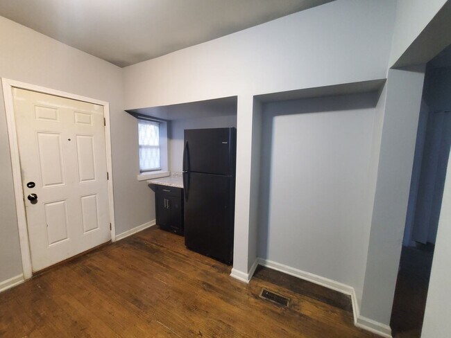 Photo - Spacious 3-Bedroom Gem in East Chatham: Ce...