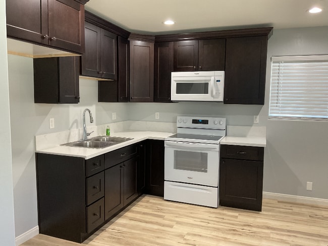 Building Photo - 616Rumba Street Rental
