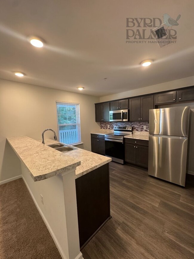 Photo - Move in Ready! Easy & Quick move-in process Unit 66 Turning Stone Building 3,  #6