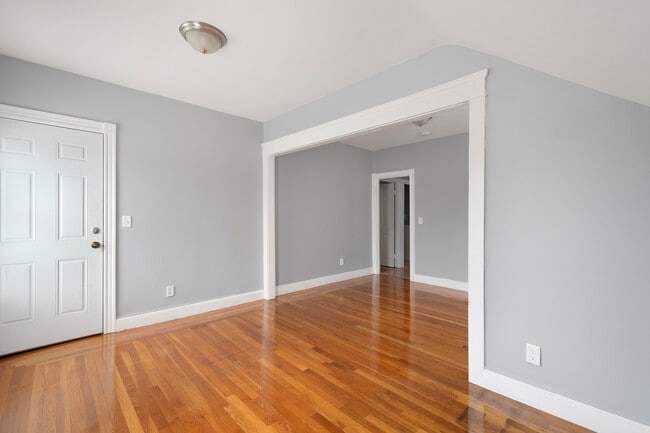 Photo - 73 Robin St Unit 3