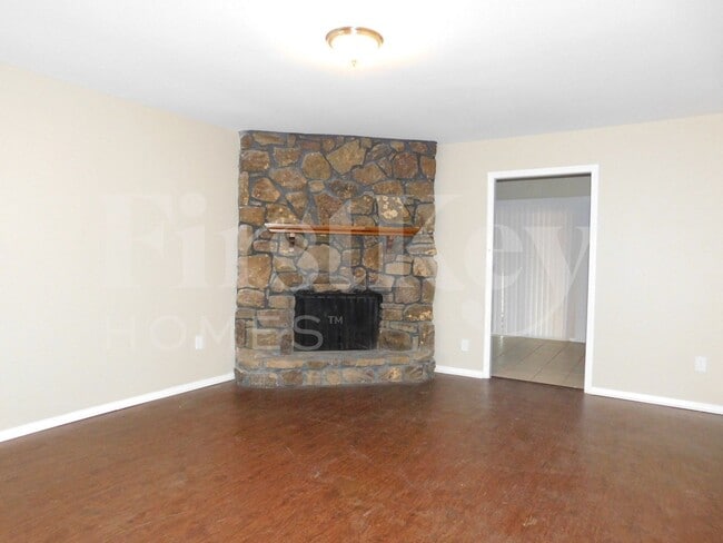 Photo - 3037 Leeridge Dr