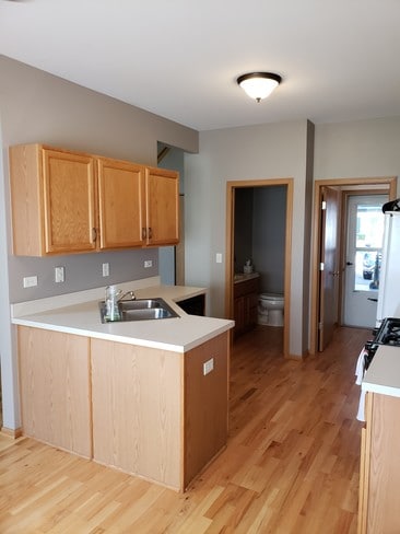 Building Photo - 4138 Oak Tree Ln