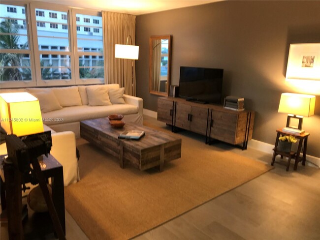 Building Photo - 100 Lincoln Rd Unit 314 B Rental