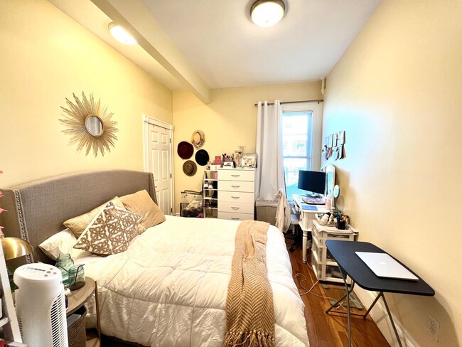 Photo - 413 Washington St