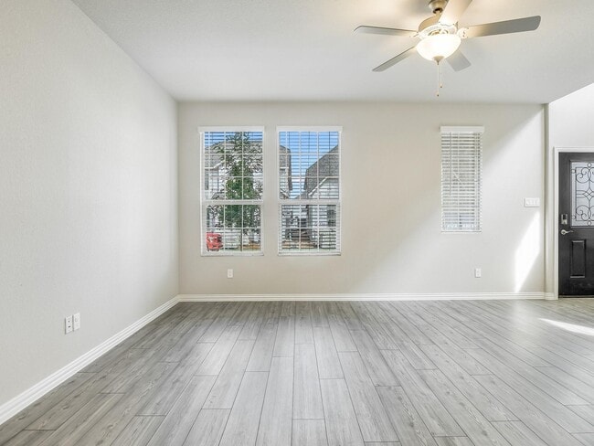 Photo - 2612 Gateway Ave