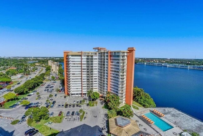 Photo - 1351 NE Miami Gardens Dr Unit PH3E