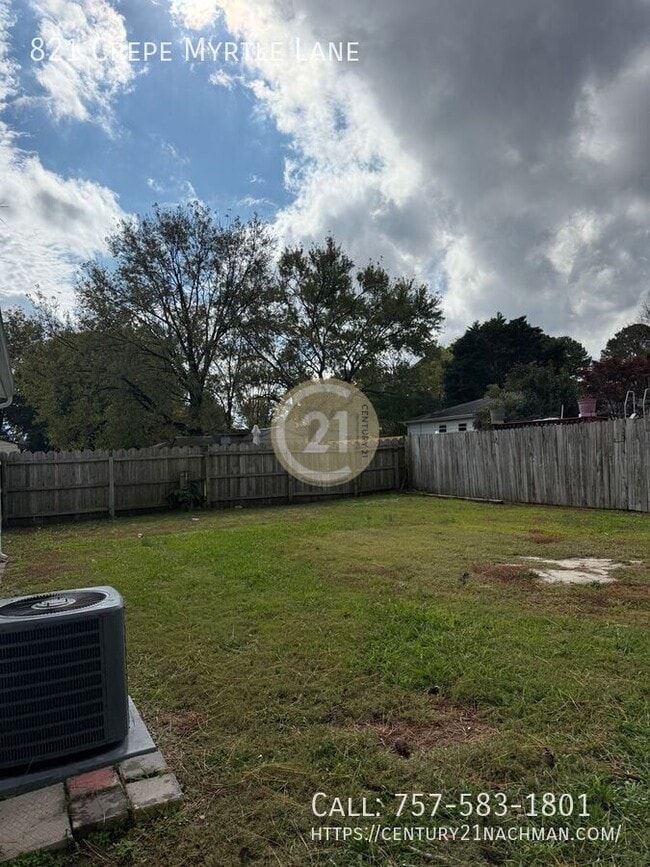 Photo - 821 Crepe Myrtle Ln