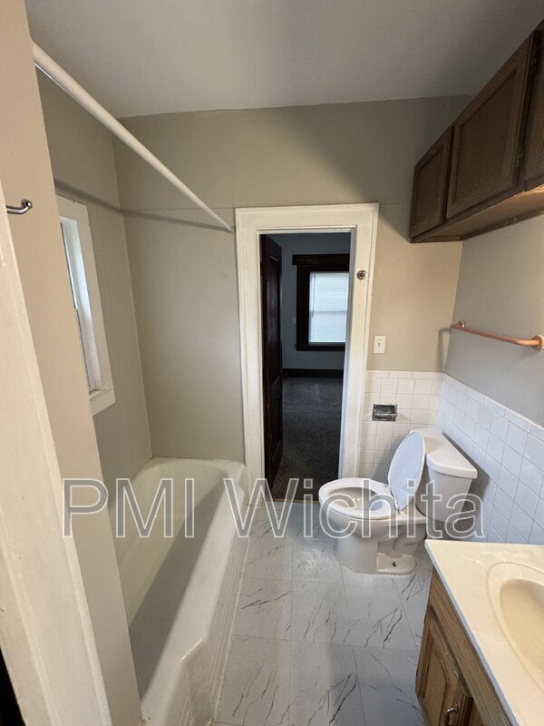 Photo - 1937 N Fairview Ave
