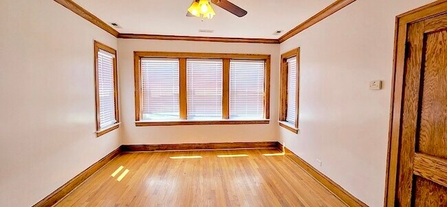 Photo - 4446 W Walton St Unit 2