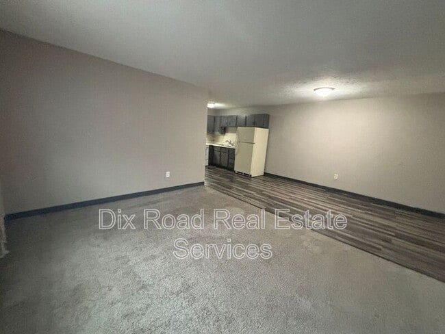 Photo - 430 Bellbrook Ave