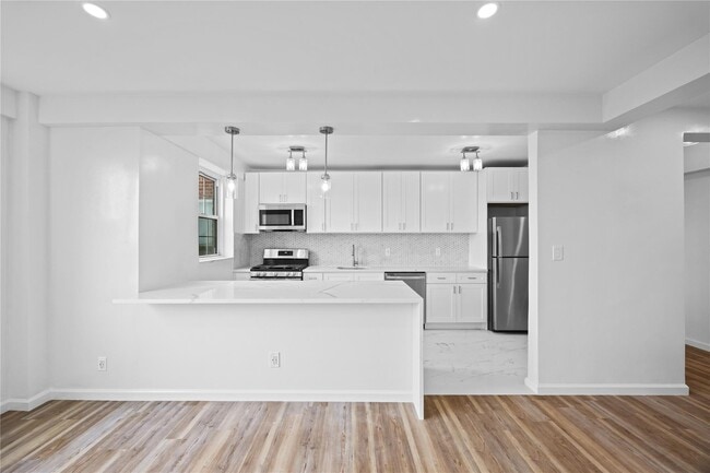 Building Photo - 220 Pelham Rd Unit 6P Rental